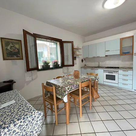 La Conchiglia Apartment *